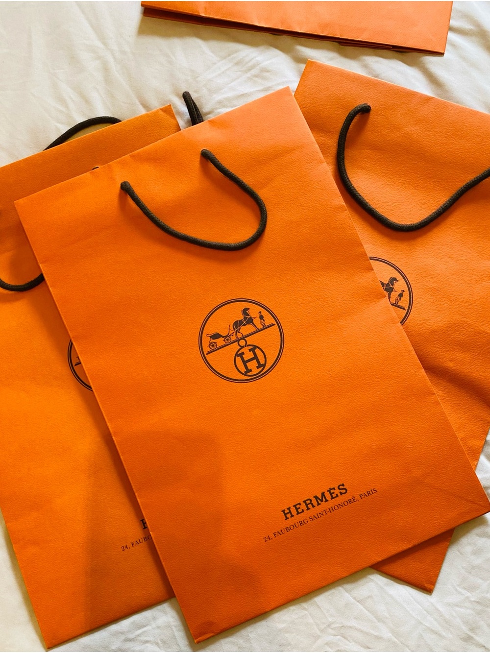 🛍️Hermes Authentic Luxury Branded Gift Bags in Various Sizes with Ribbon - Picture 2 of 12